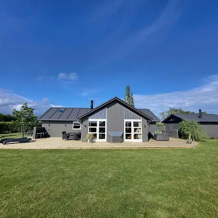 Luxury Activity House With Wellness And Enclosed Garden Ferienhaus *