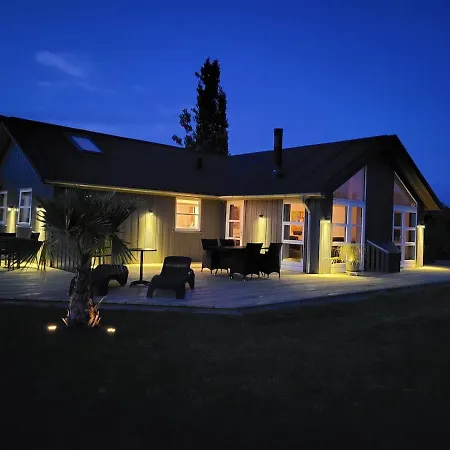 Luxury Activity House With Wellness And Enclosed Garden Ferienhaus *
