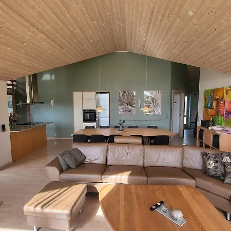 Luxury Activity House With Wellness And Enclosed Garden Ferienhaus